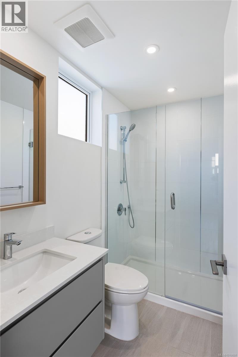 109 2374 Oakville Avenue, Sidney