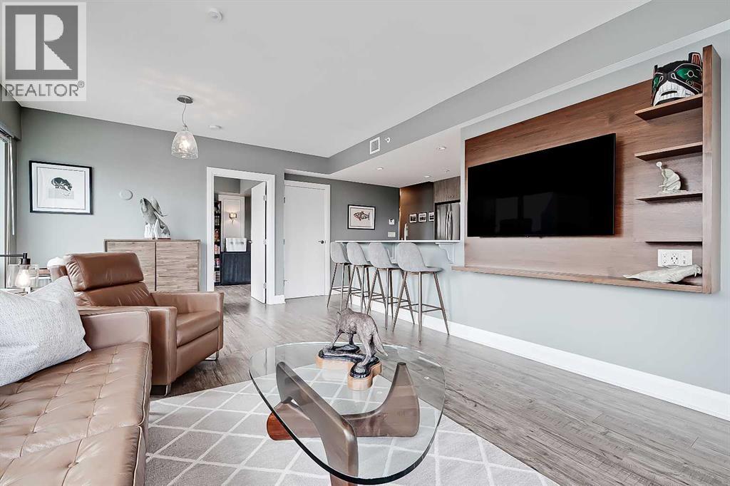 Single Family House for Sale in    Avenue SW Downtown Commercial Core Calgary 