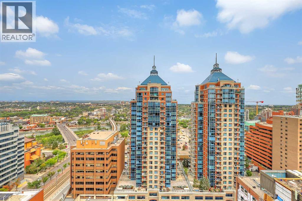 Single Family House for Sale in    Avenue SW Downtown Commercial Core Calgary 