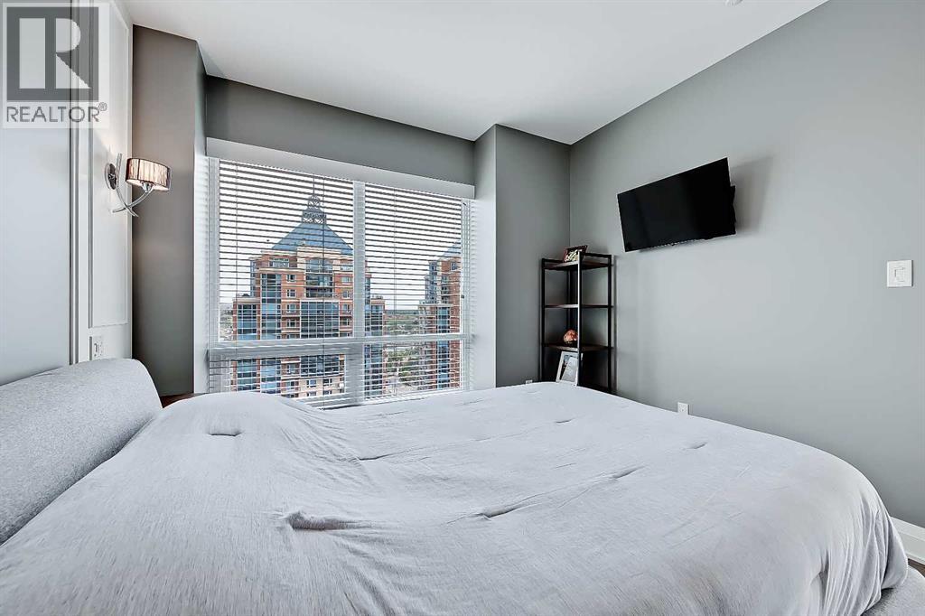 Single Family House for Sale in    Avenue SW Downtown Commercial Core Calgary 