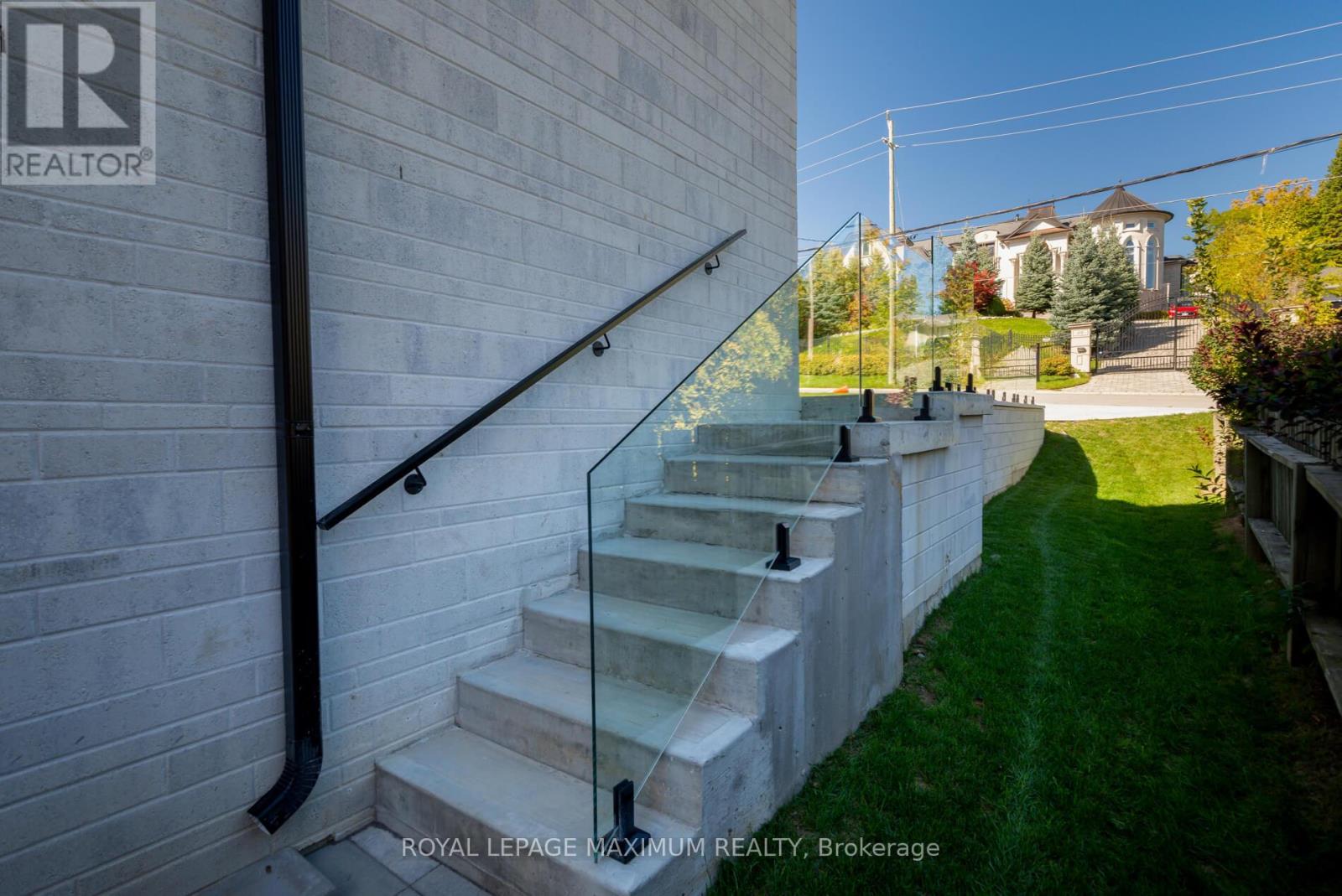 67 DAVIDSON DRIVE - 37