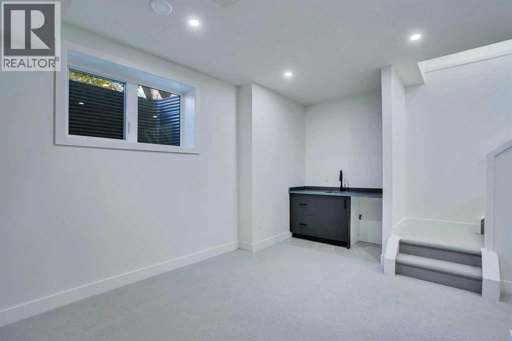 Single Family House for Sale in   Avenue NW Capitol Hill Calgary 