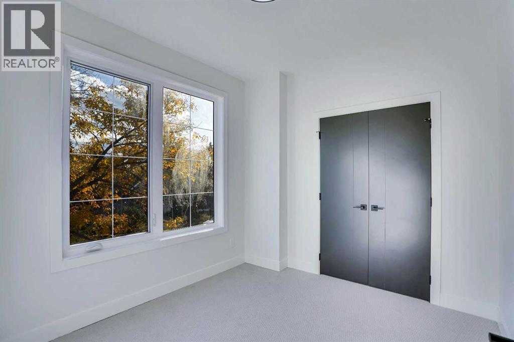 Single Family House for Sale in   Avenue NW Capitol Hill Calgary 