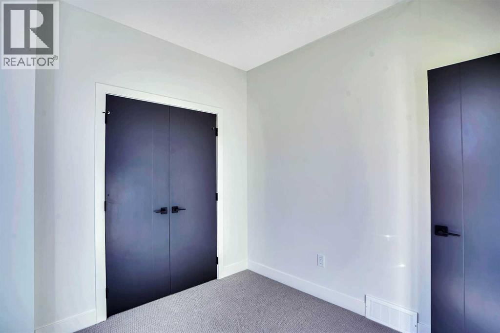 Single Family House for Sale in   Avenue NW Capitol Hill Calgary 