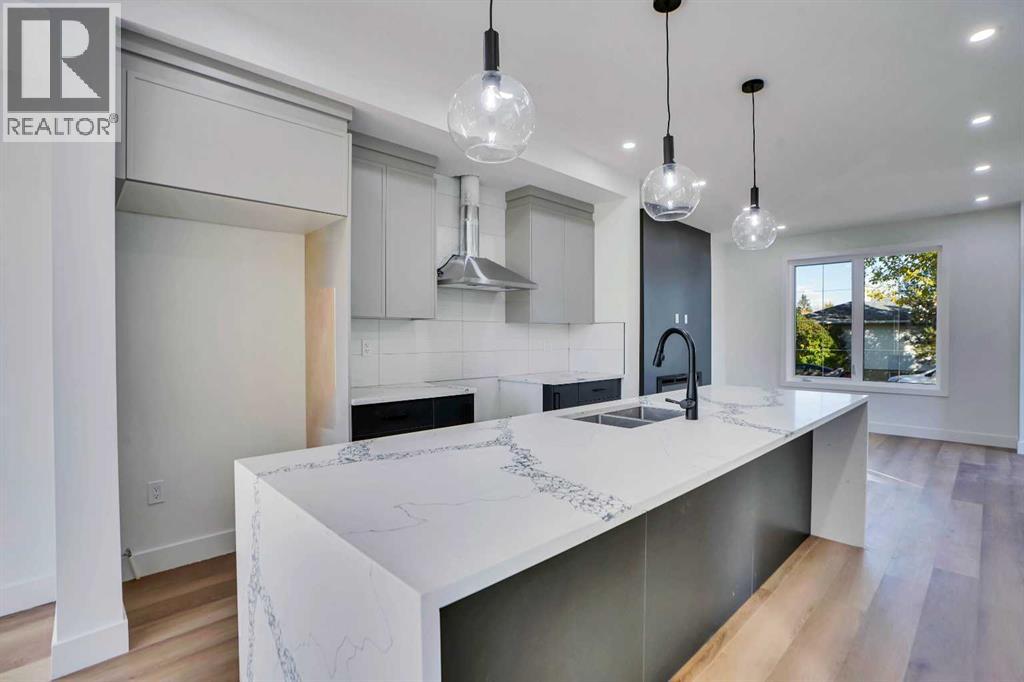 Single Family House for Sale in   Avenue NW Capitol Hill Calgary 