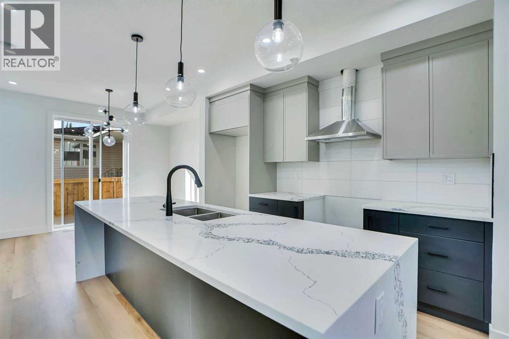 Single Family House for Sale in   Avenue NW Capitol Hill Calgary 