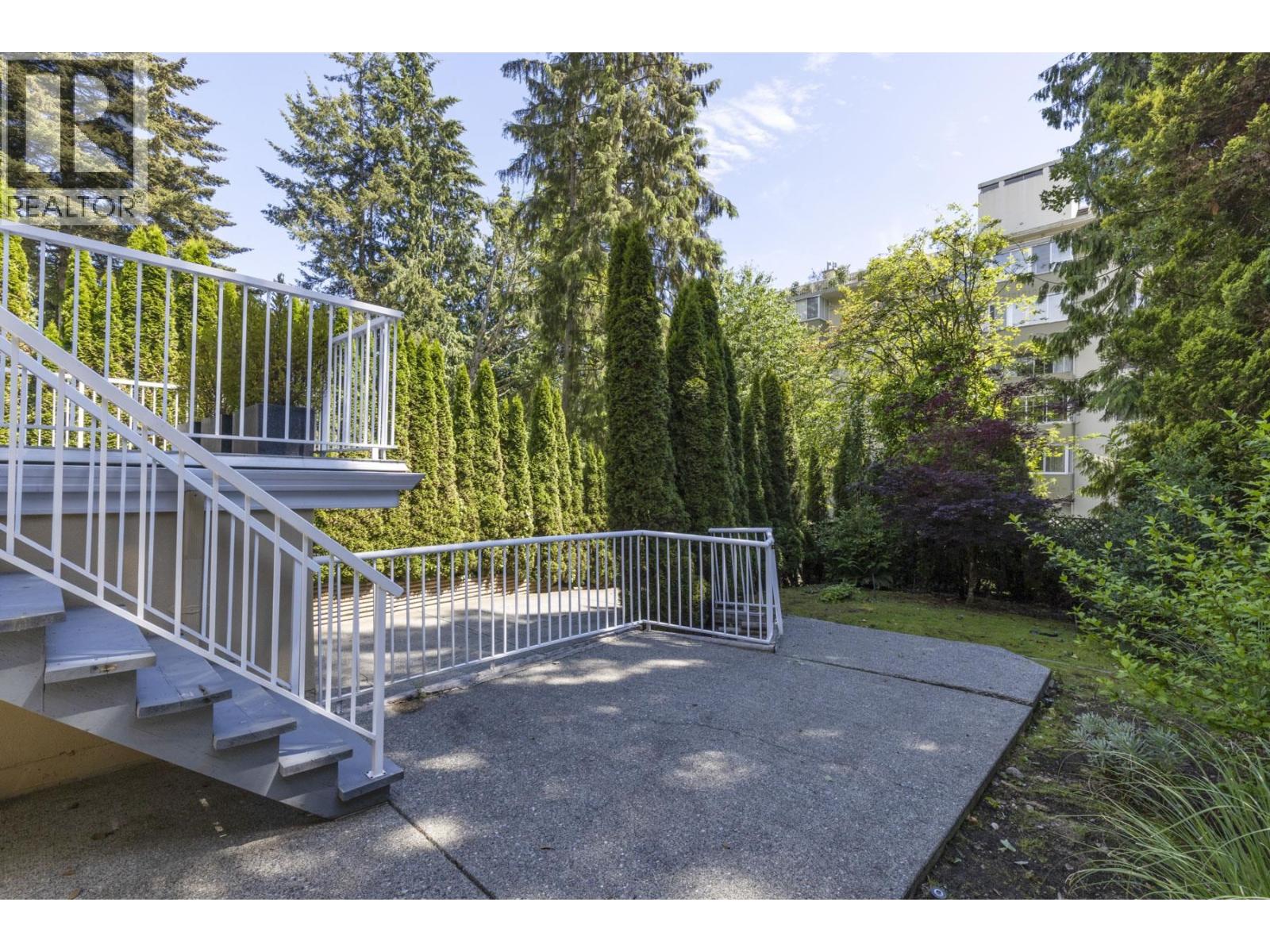 1426 FULTON AVENUE, West Vancouver