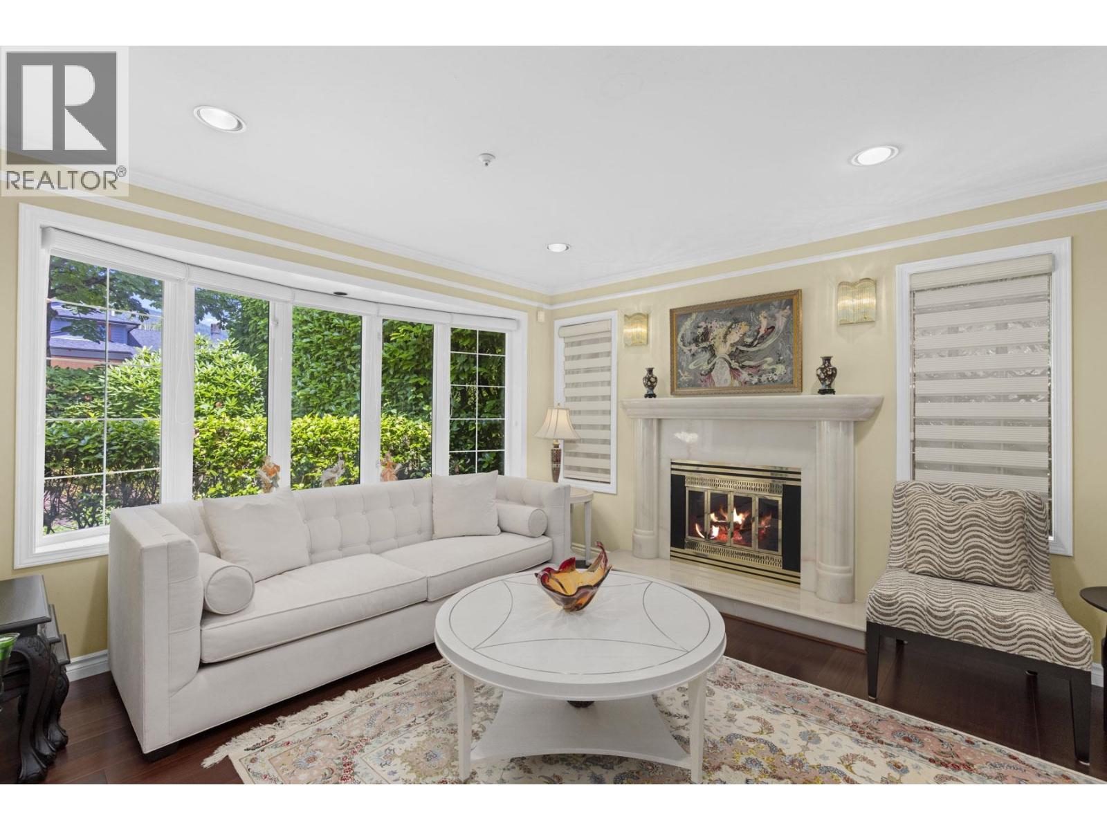 1426 FULTON AVENUE, West Vancouver