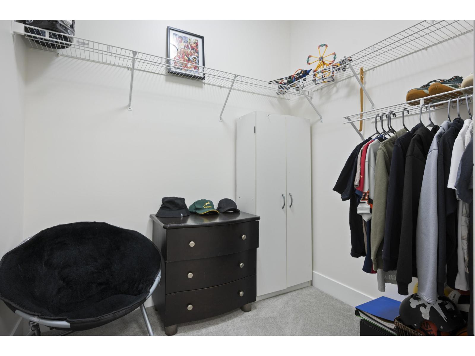 #207-6950 NICHOLSON, Delta