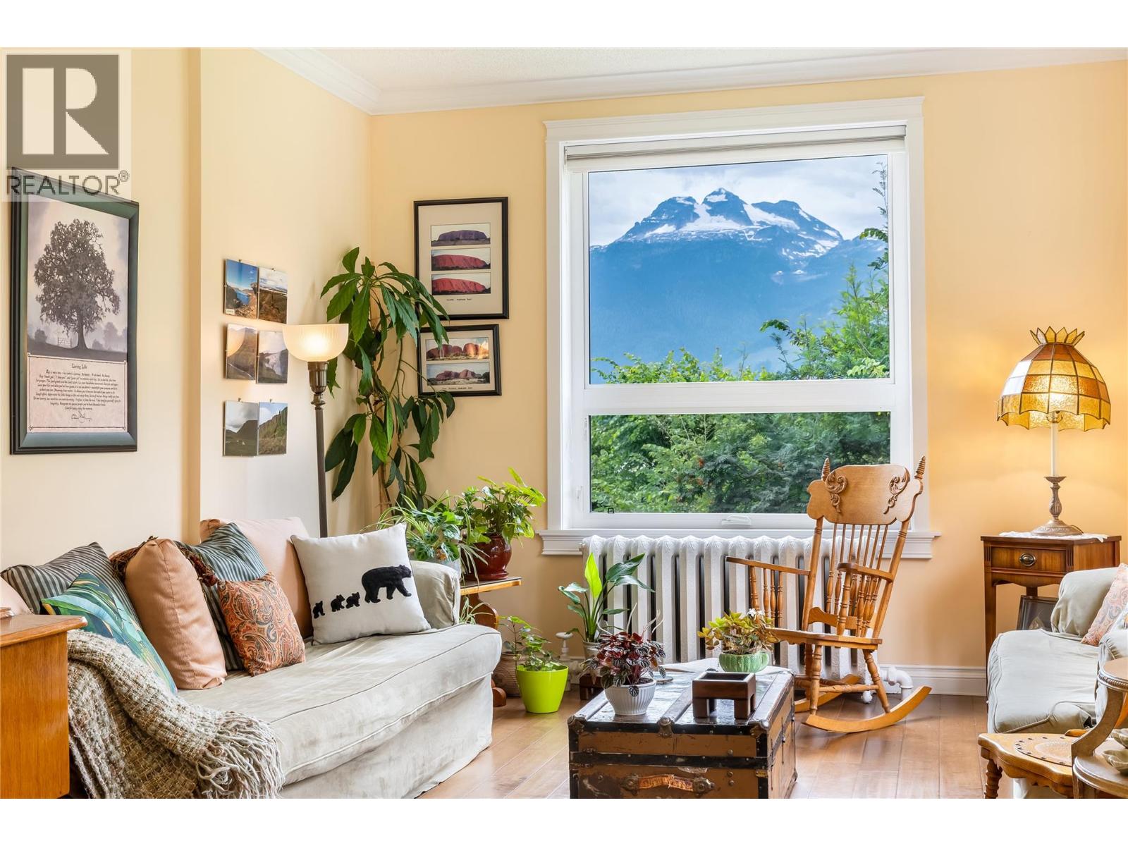 159 Track Street E, Revelstoke