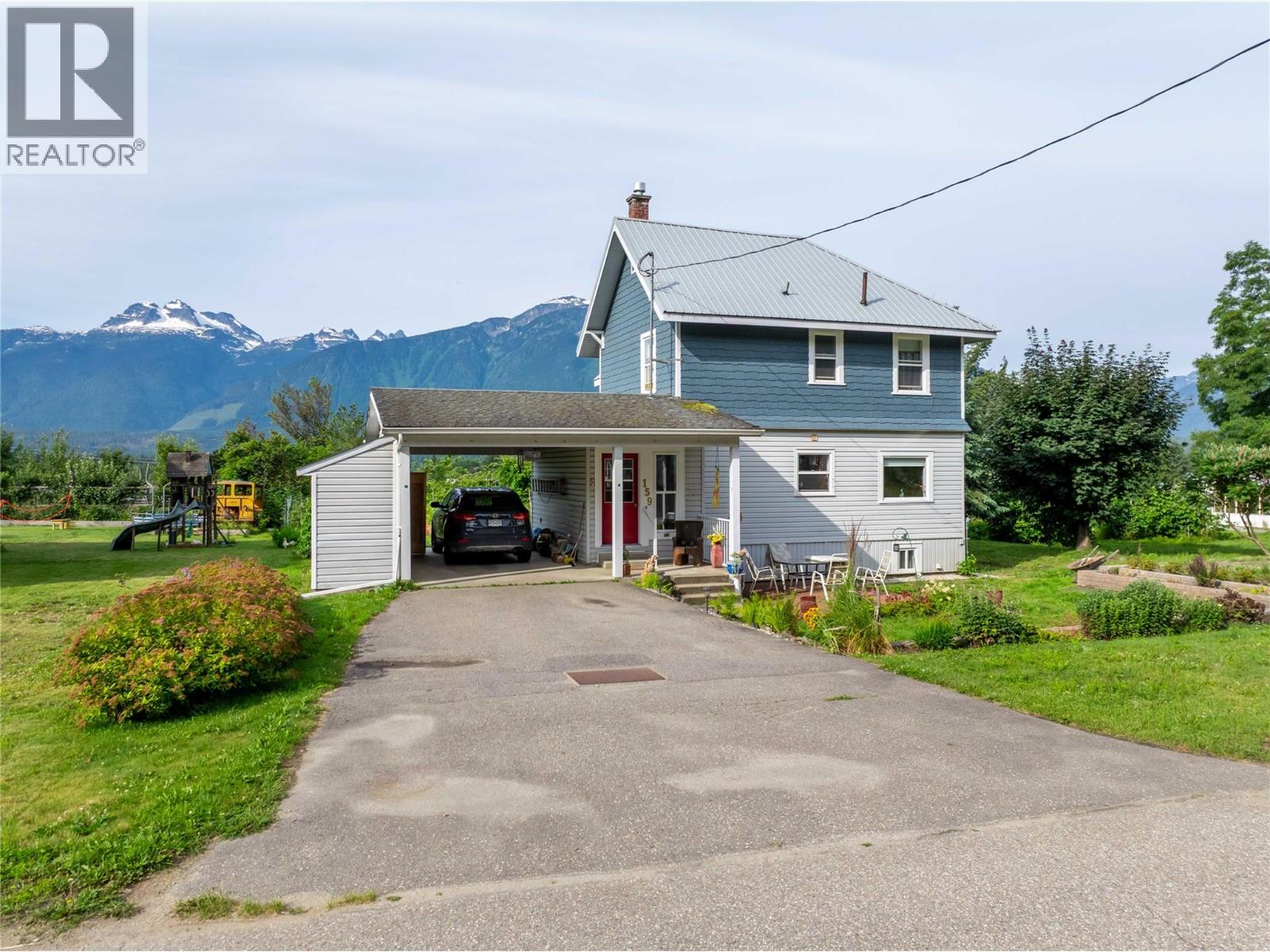 159 Track Street E, Revelstoke