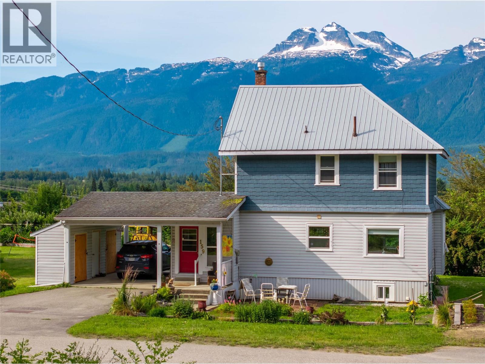 159 Track Street E, Revelstoke
