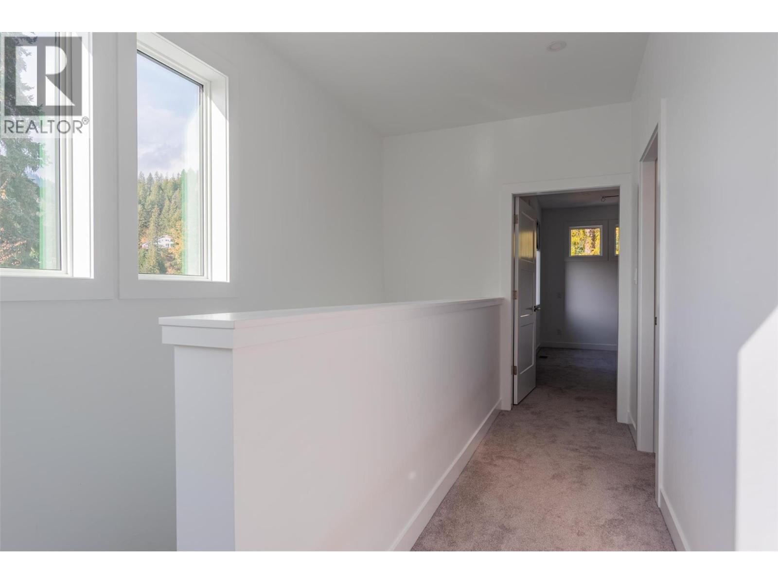 2690 Monte Christo Street, Rossland