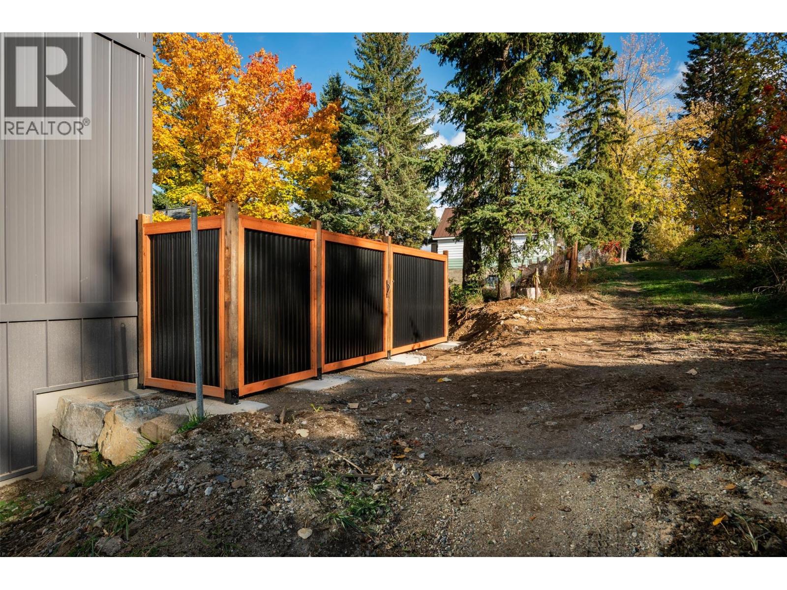 2690 Monte Christo Street, Rossland