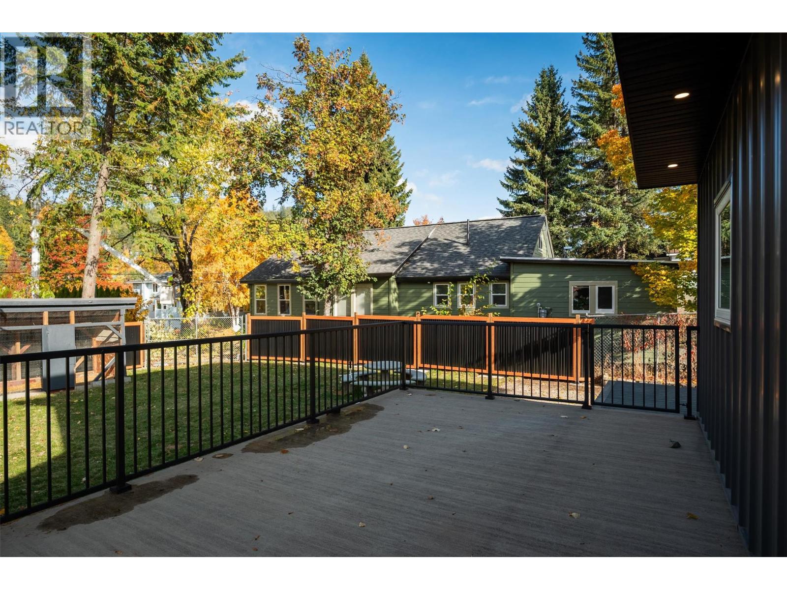 2690 Monte Christo Street, Rossland