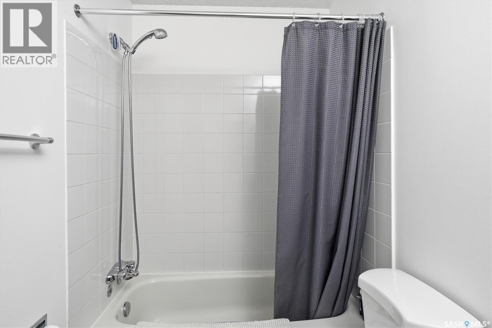 Single Family House Low rise for Sale in   Tait COURT Saskatoon 