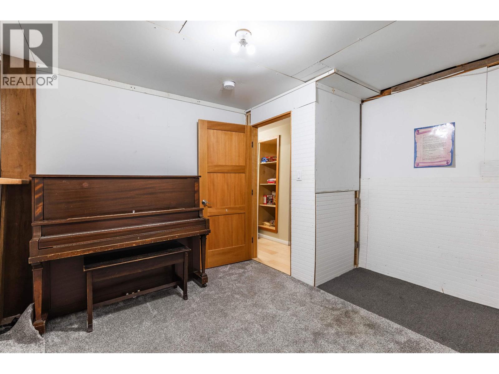 1325 CHIMNEY VALLEY ROAD - 29