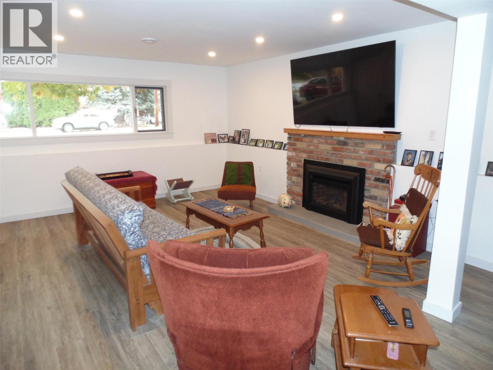 3304 8TH Avenue, Castlegar