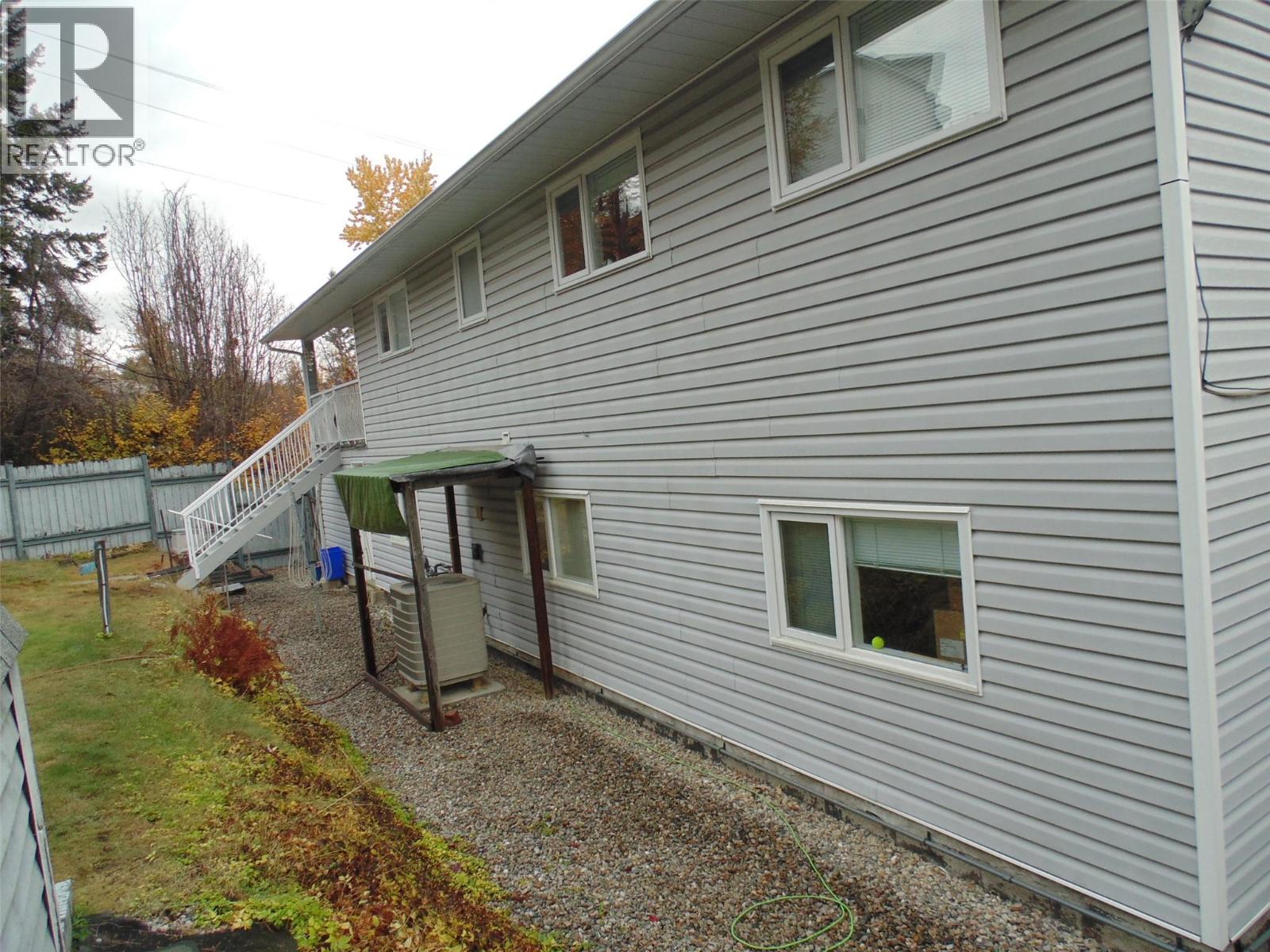 3304 8TH Avenue, Castlegar
