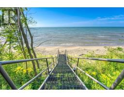 7049 Blue Coasts Heights, Plympton Wyoming, ON N0N1E0 Photo 24