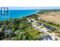 7049 Blue Coasts Heights, Plympton Wyoming, ON N0N1E0 Photo 6
