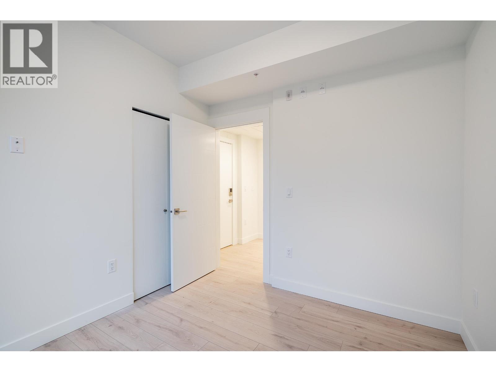 #206-8428 PARK Road, Richmond