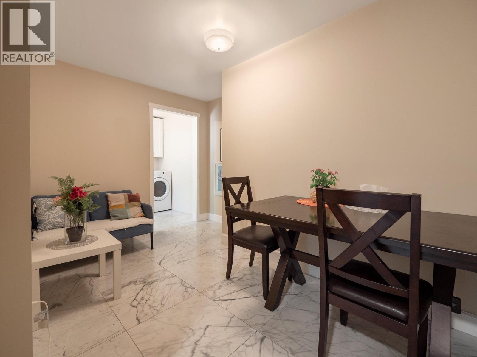 430 ALDERSPRINGS ROAD, Gibsons