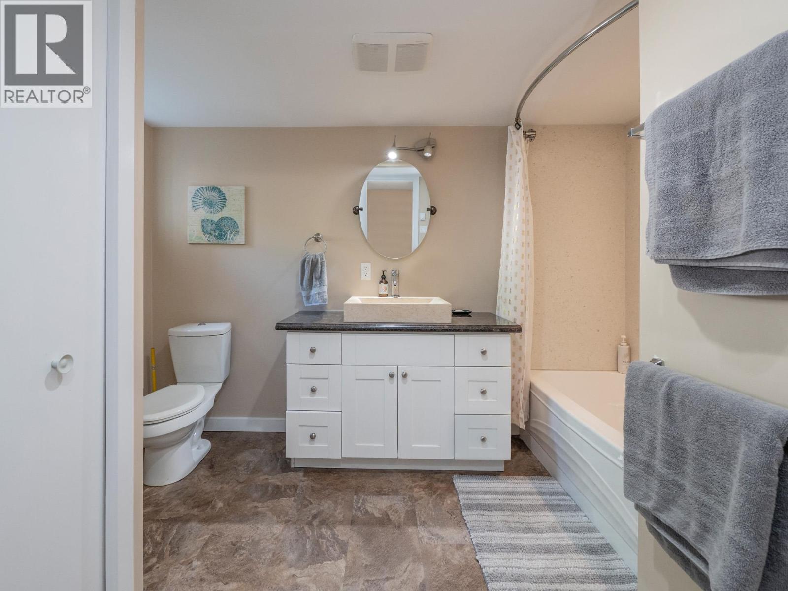 430 ALDERSPRINGS ROAD, Gibsons