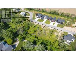 7011 Blue Coast Heights, Plympton Wyoming, ON N0N1E0 Photo 6