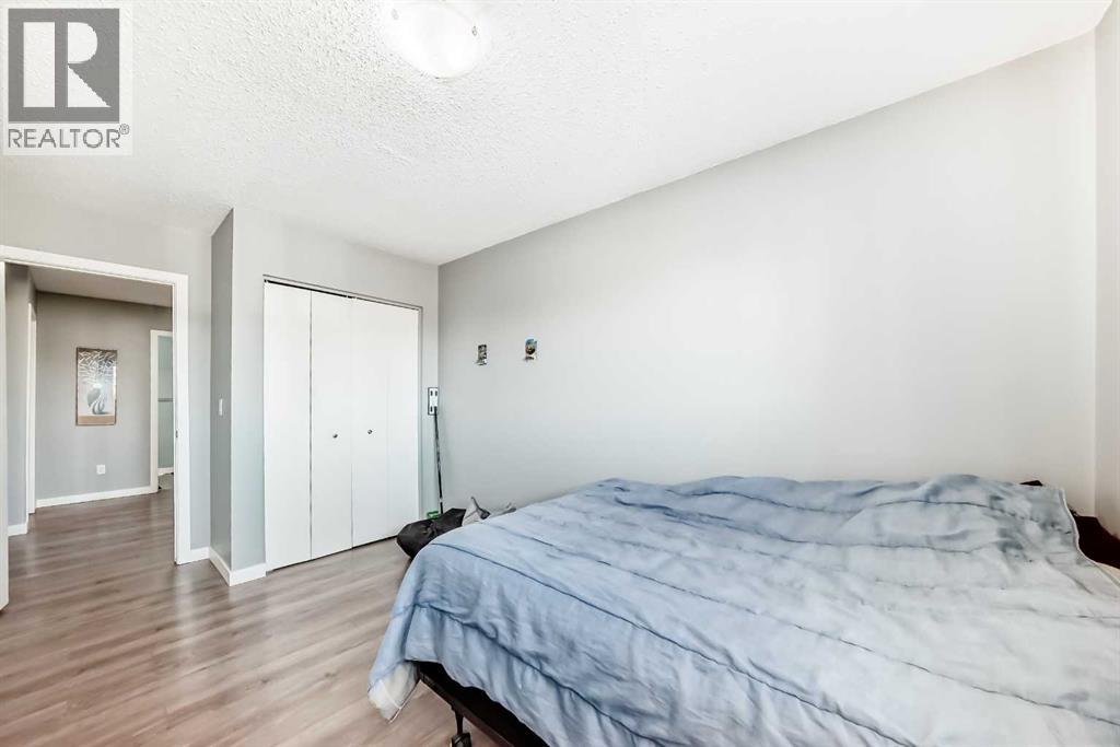 Single Family House for Sale in    Street NE Pineridge Calgary 