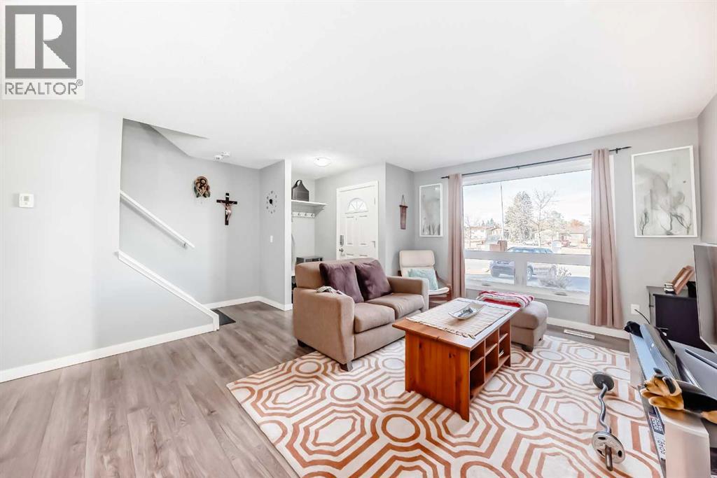 Single Family House for Sale in    Street NE Pineridge Calgary 