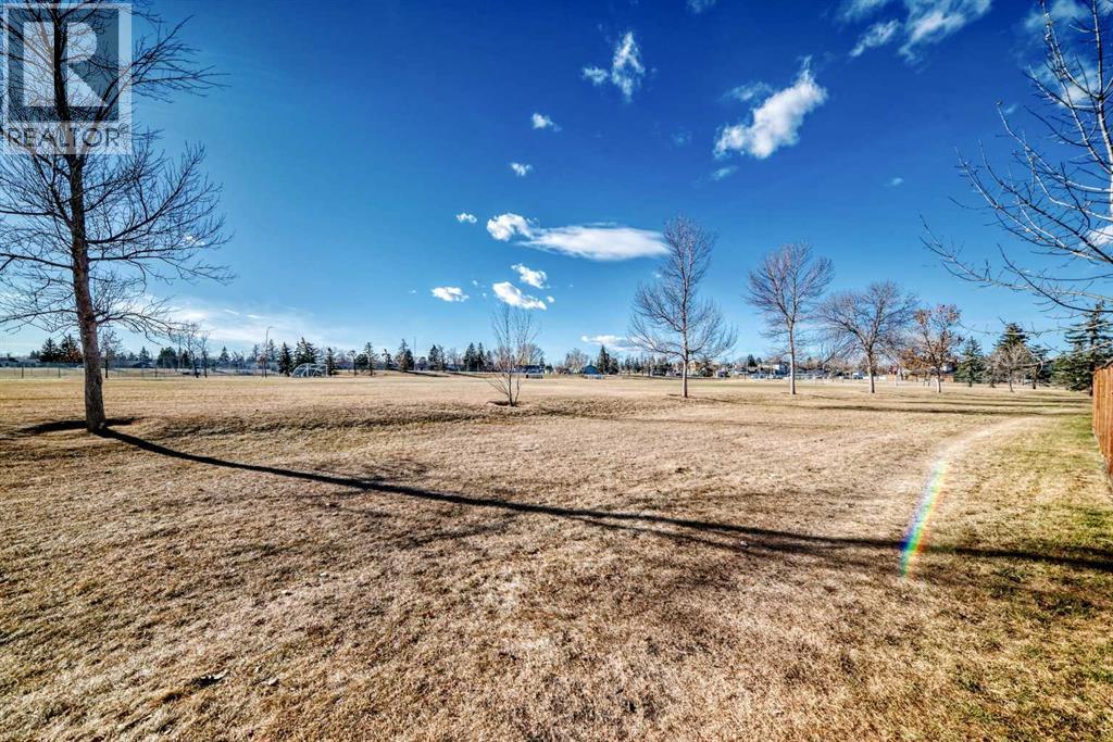 Single Family House for Sale in    Street NE Pineridge Calgary 