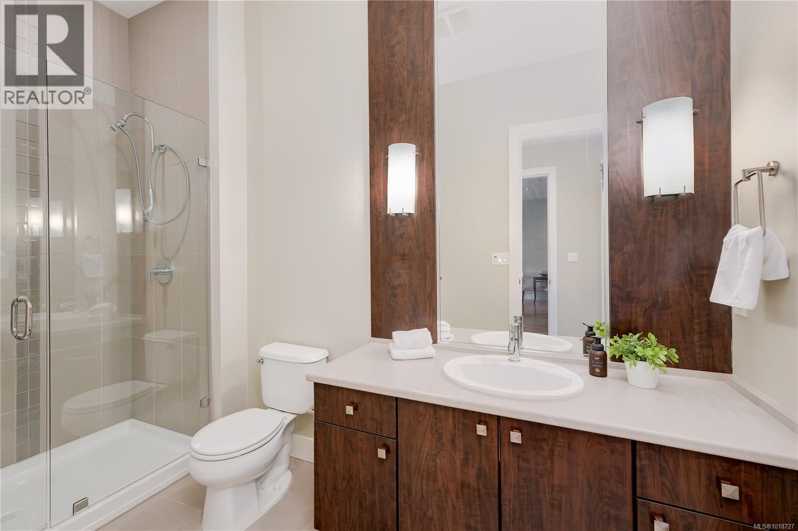 #134 3640 PROPELLER PL - 15