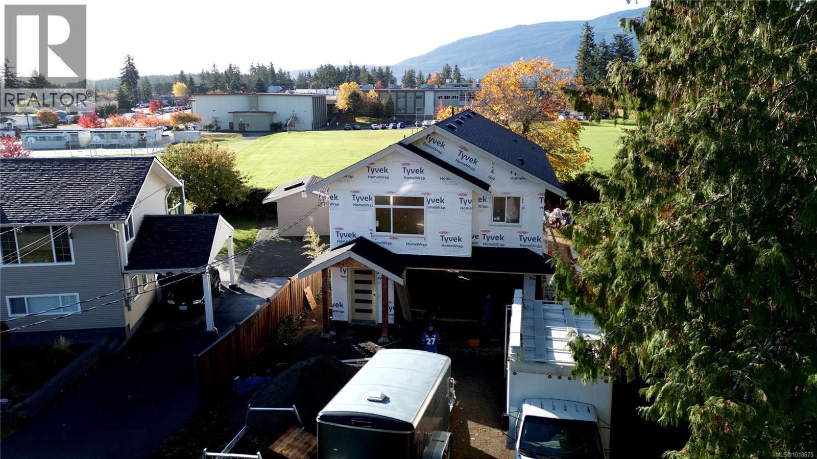 416 DIAMOND BLVD - 7