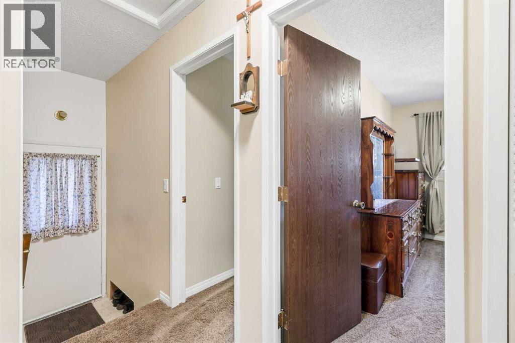 Single Family House Bungalow for Sale in  Whitewood Place NE Whitehorn Calgary 