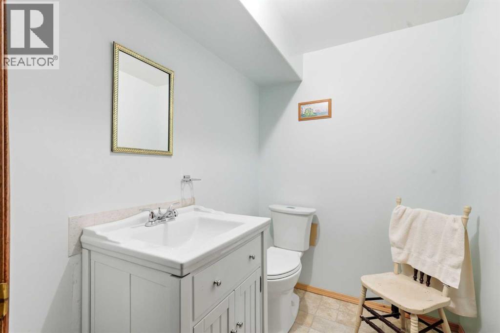 Single Family House Bungalow for Sale in  Whitewood Place NE Whitehorn Calgary 