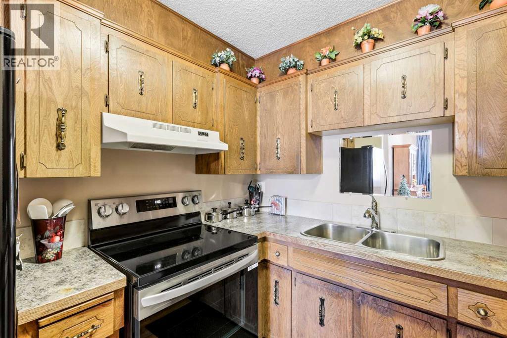 Single Family House Bungalow for Sale in  Whitewood Place NE Whitehorn Calgary 