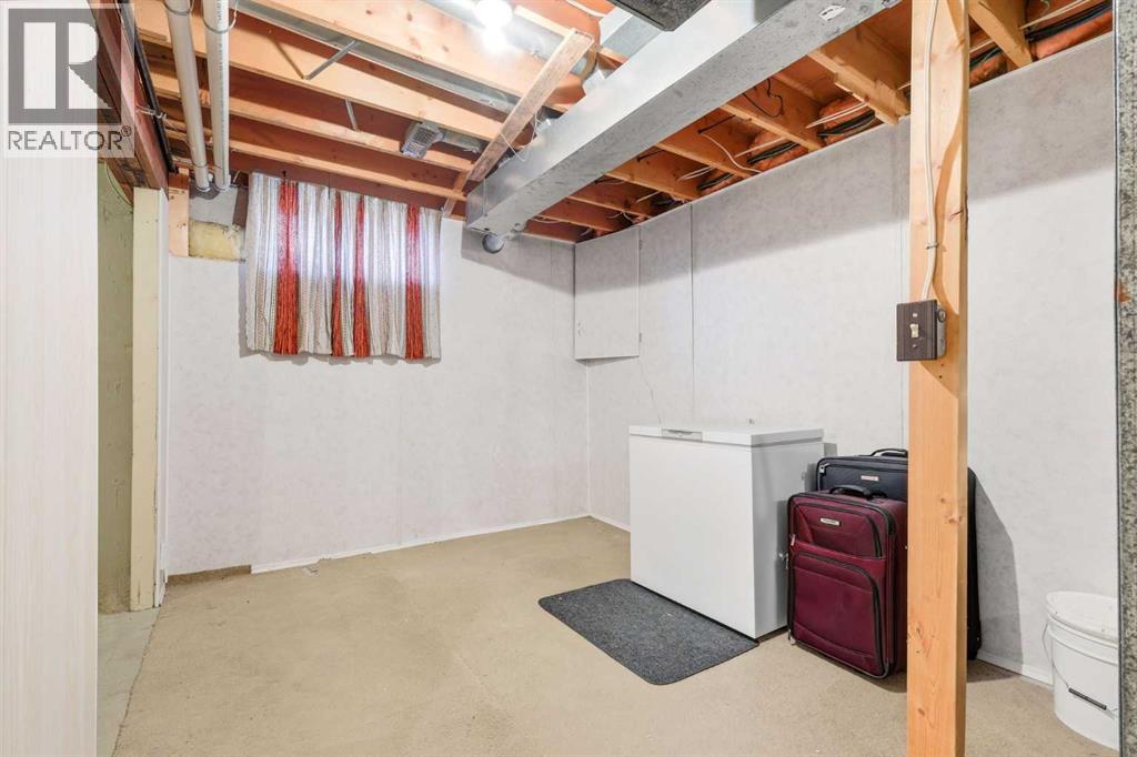 Single Family House Bungalow for Sale in  Whitewood Place NE Whitehorn Calgary 