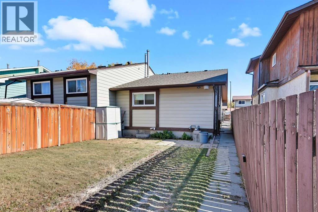 Single Family House Bungalow for Sale in  Whitewood Place NE Whitehorn Calgary 