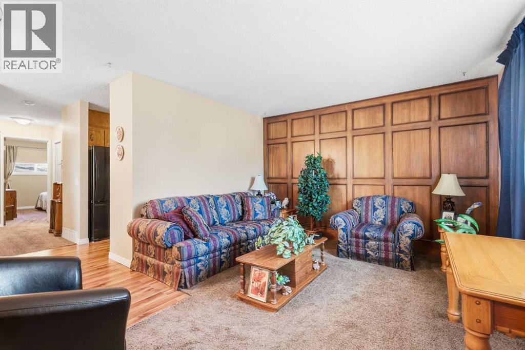 Single Family House Bungalow for Sale in  Whitewood Place NE Whitehorn Calgary 