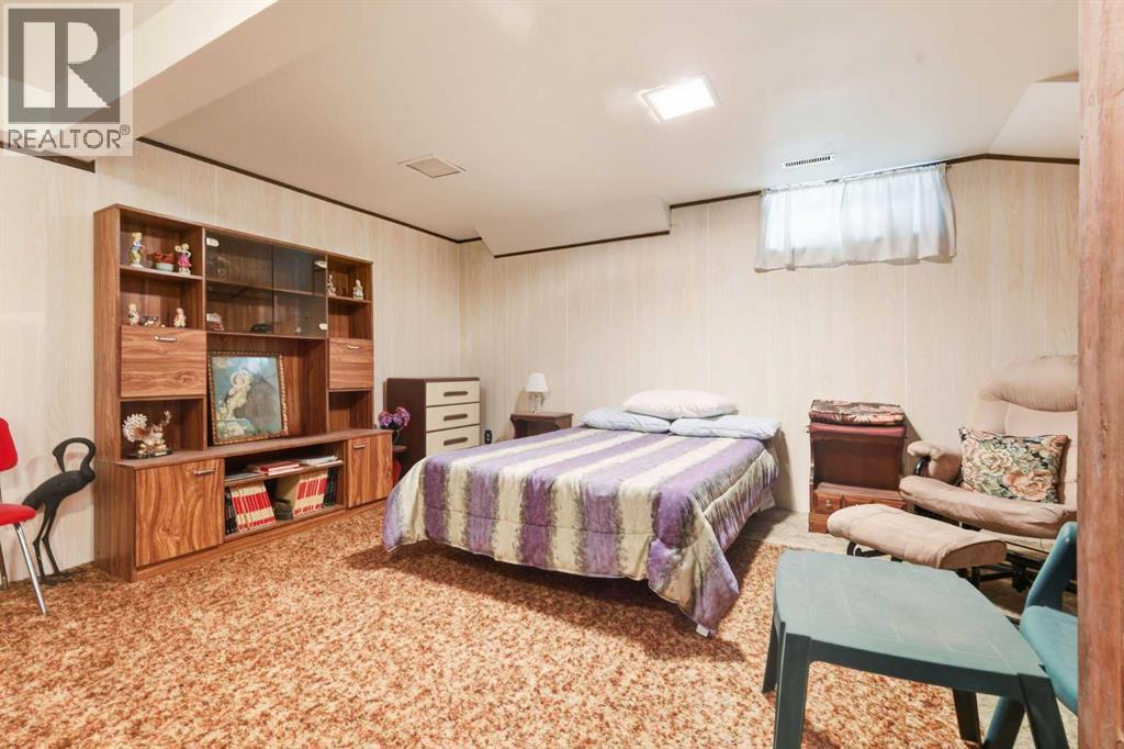 Single Family House Bungalow for Sale in  Whitewood Place NE Whitehorn Calgary 