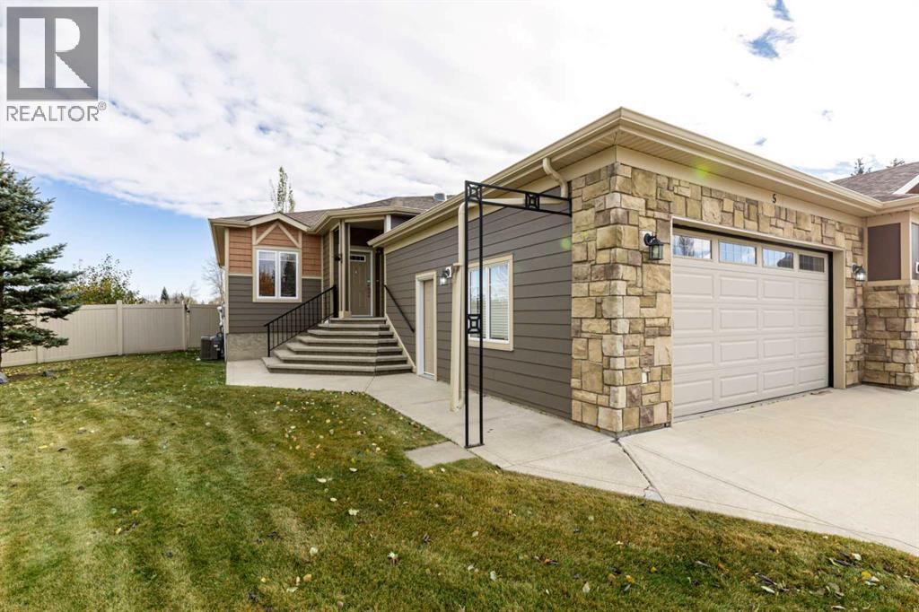 5 Michener Place, Red Deer