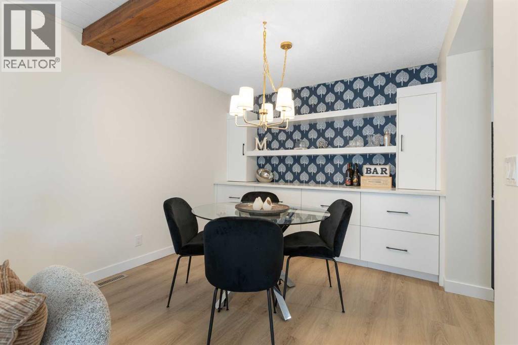 Single Family House for Sale in    Street SW Glamorgan Calgary 