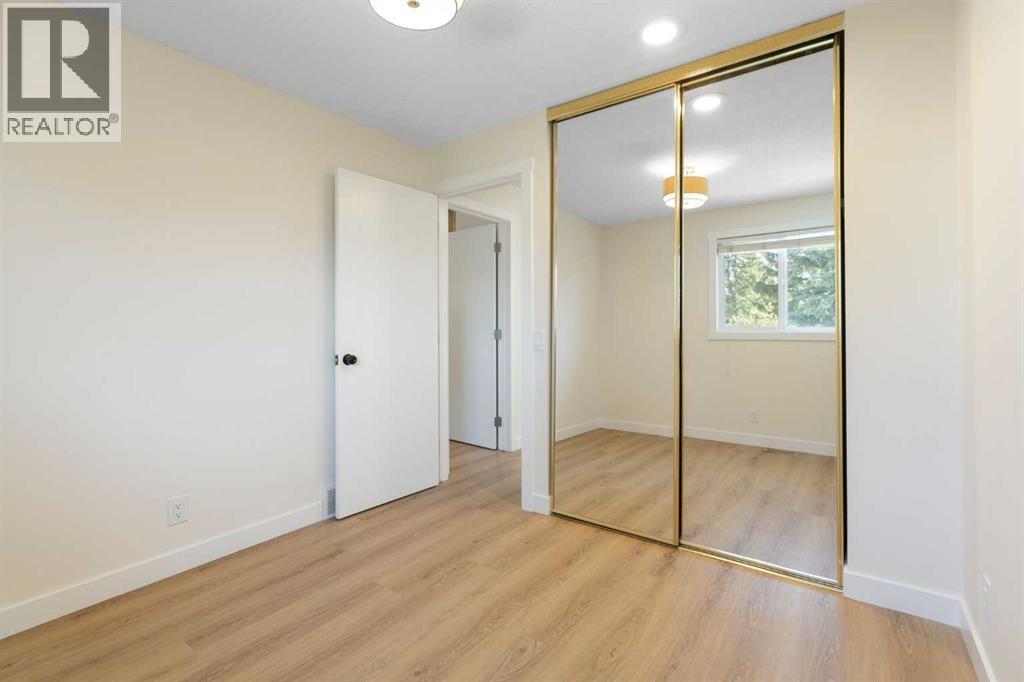 Single Family House for Sale in    Street SW Glamorgan Calgary 