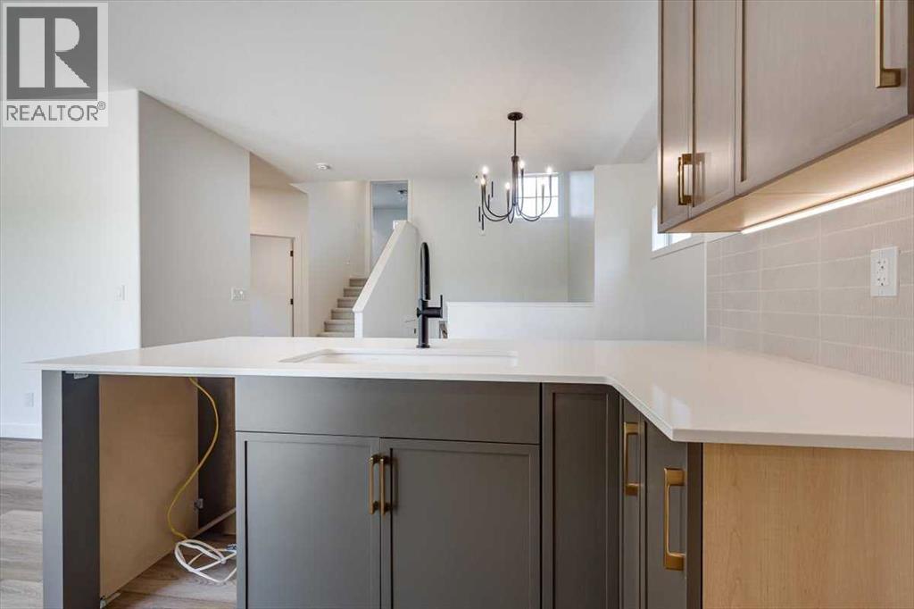 Single Family House Bi-level for Sale in  Emmett Crescent Evergreen Red Deer 