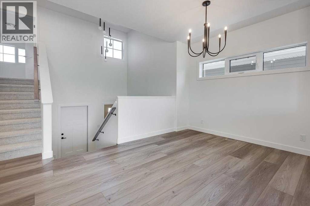 Single Family House Bi-level for Sale in  Emmett Crescent Evergreen Red Deer 