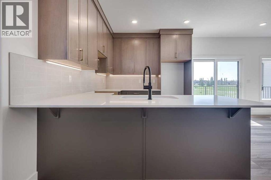 Single Family House Bi-level for Sale in  Emmett Crescent Evergreen Red Deer 