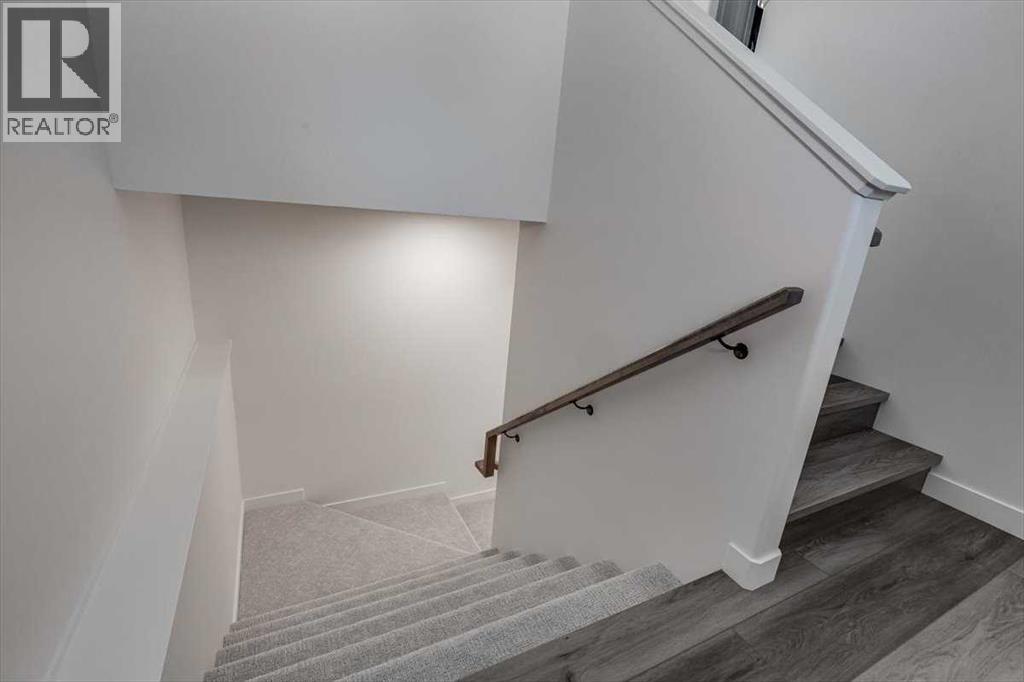 Single Family House Bi-level for Sale in  Emmett Crescent Evergreen Red Deer 