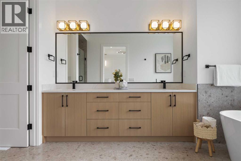 Single Family House for Sale in   Avenue NW Montgomery Calgary 