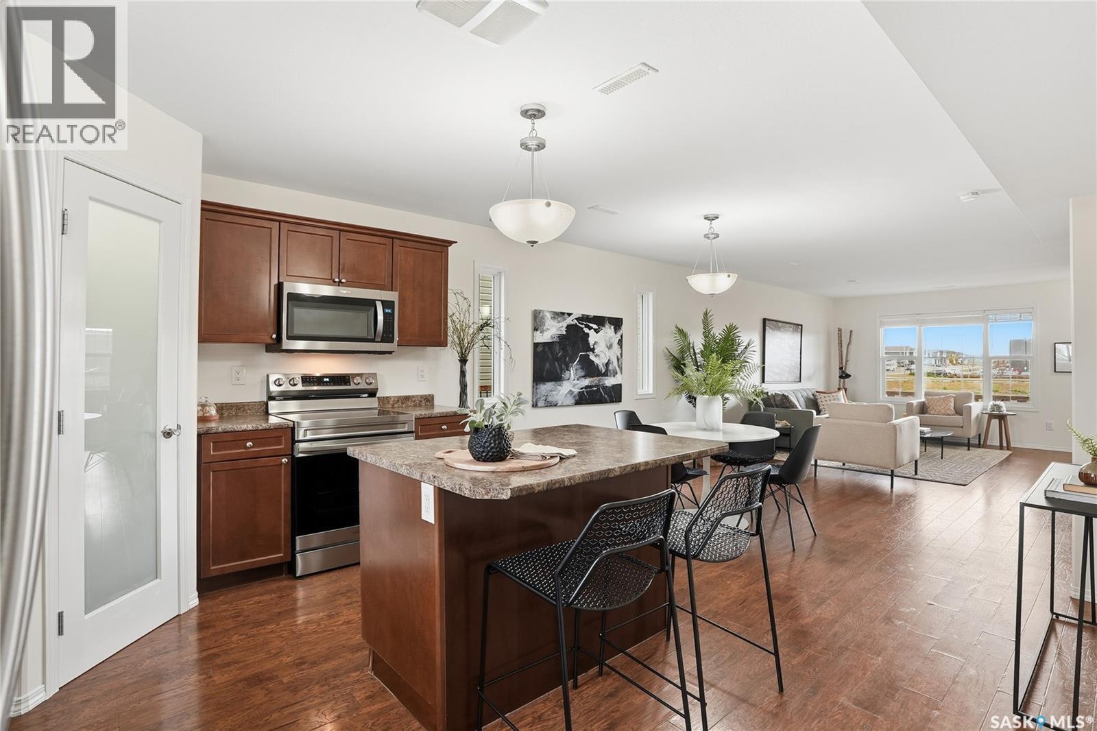 Single Family House 2 Level for Sale in  Kloppenburg WAY Saskatoon 